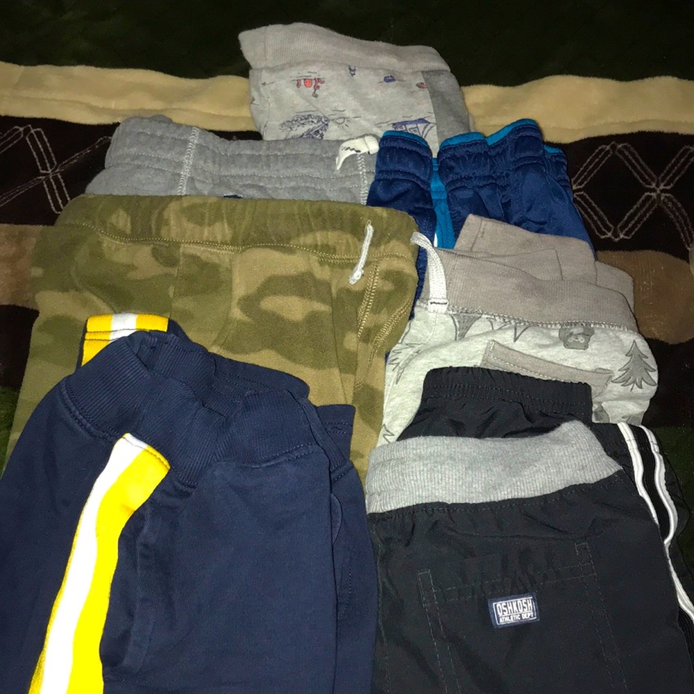 Bunch of sweatpants boys, different brands used good condition
